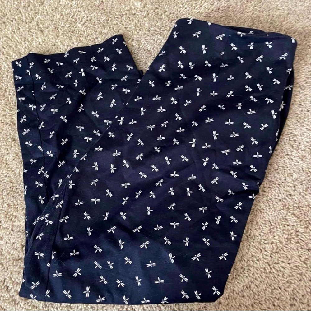 BOGO FREE!! Womens charter club dragonfly patterned capri pants